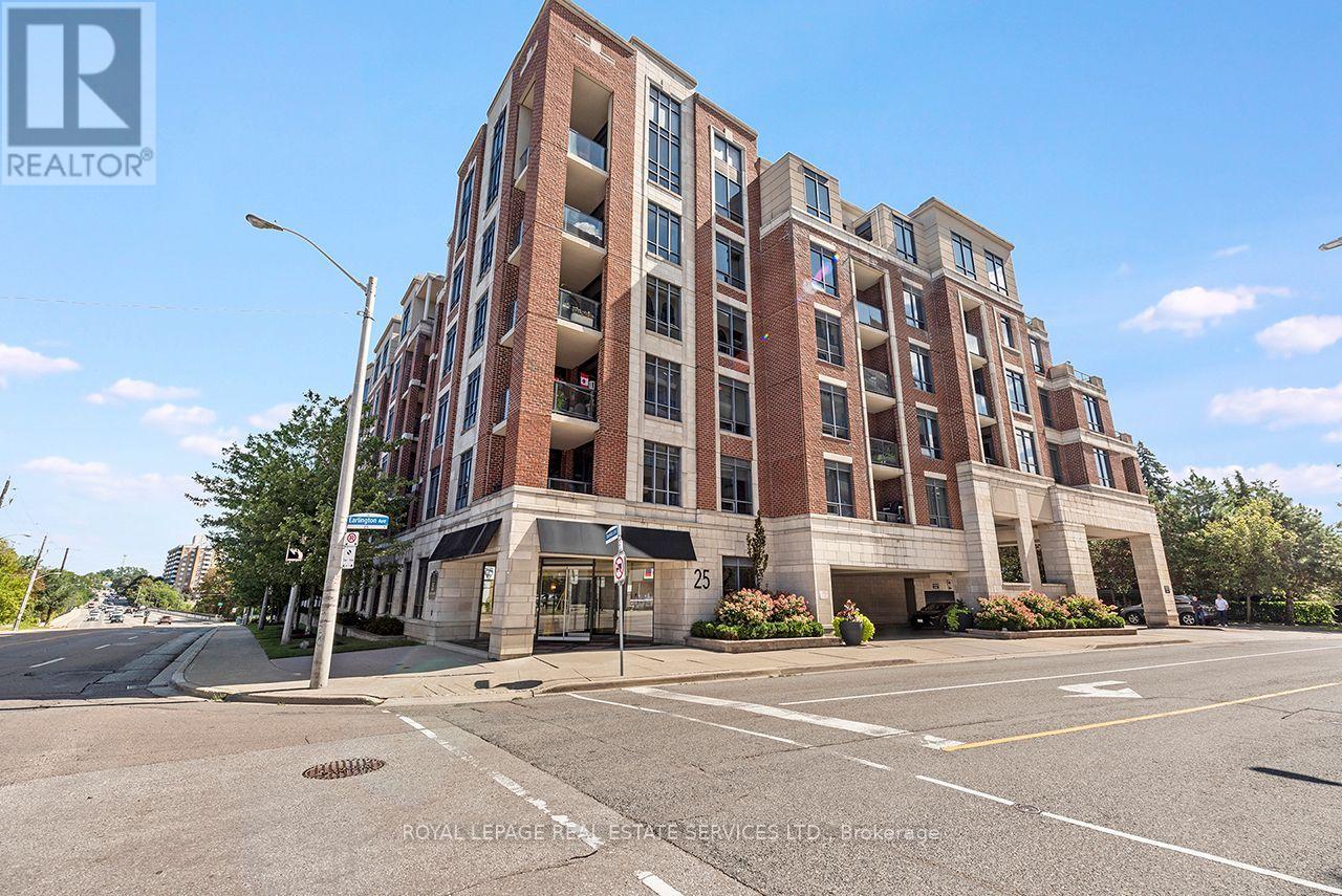 Photo of 601 - 25 EARLINGTON AVENUE