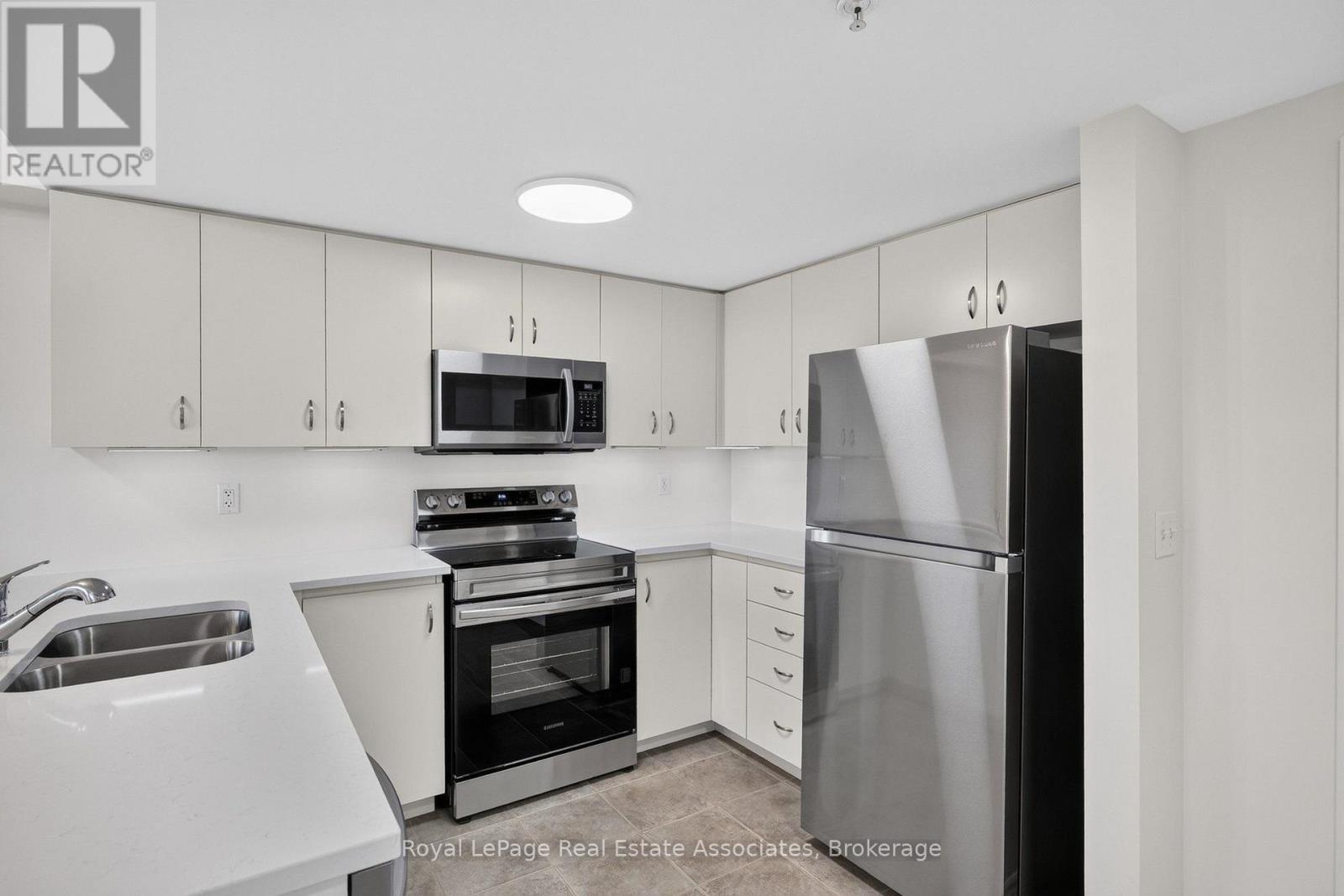 #401 41 GOODWIN DRIVE - 11