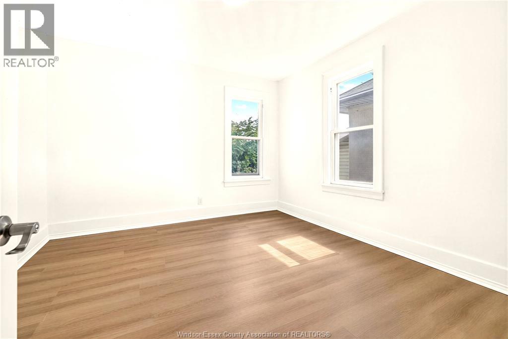 597-599 GILES BOULEVARD East - 15