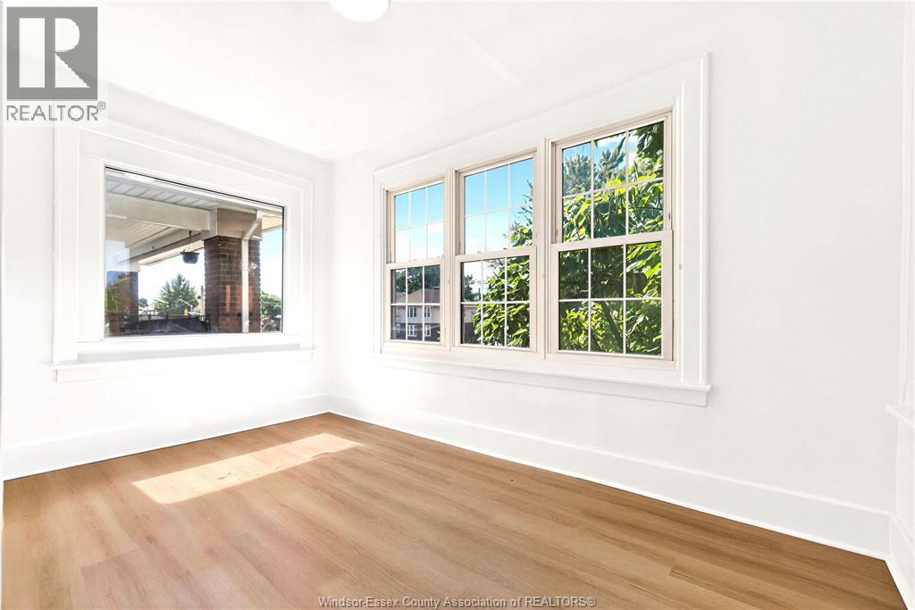 597-599 GILES BOULEVARD East - 8