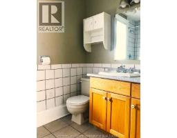 597-599 Giles Boulevard East, Windsor, ON N9A4E1 Photo 32