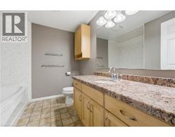 541 Wild Iris Avenue, Waterloo, ON N2V2W4 Photo 28