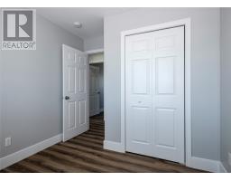 5 Mayfair Avenue thumbnail 18