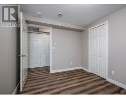5 Mayfair Avenue thumbnail 40