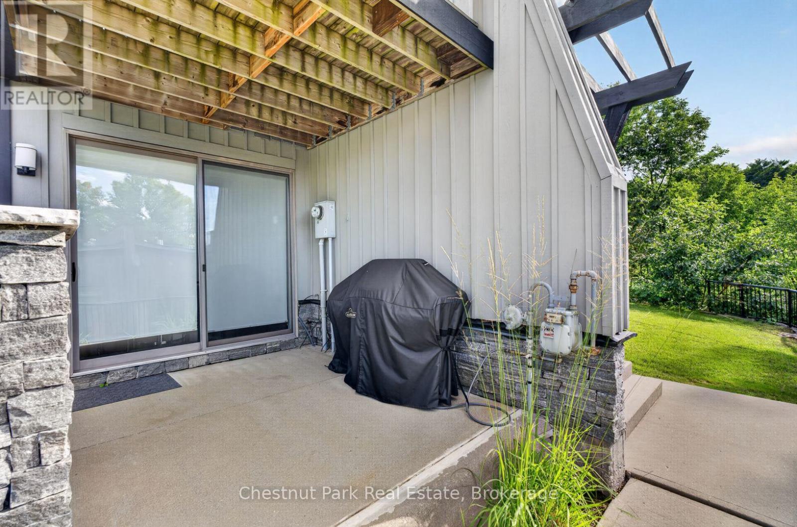 20 CARRICK TRAIL - 16