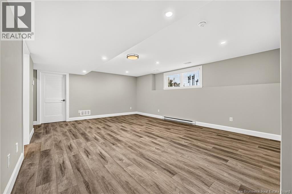 85 Rosebank Crescent - Image 38