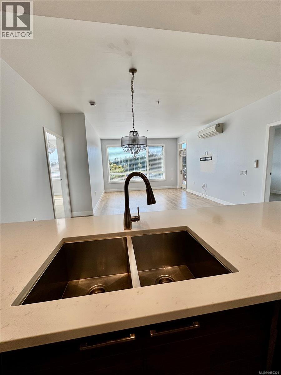 #303 300 Belmont Rd - 5