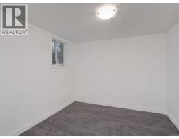 3092 Albany St, Victoria, BC V9A1R5 Photo 21