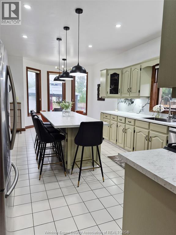 172 POINTE WEST DRIVE - 10