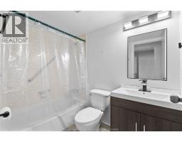 150 Park Unit# 802, Windsor, ON N9A7A2 Photo 15