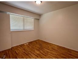 13065 103a Avenue, Surrey, BC V3T1S4 Photo 7
