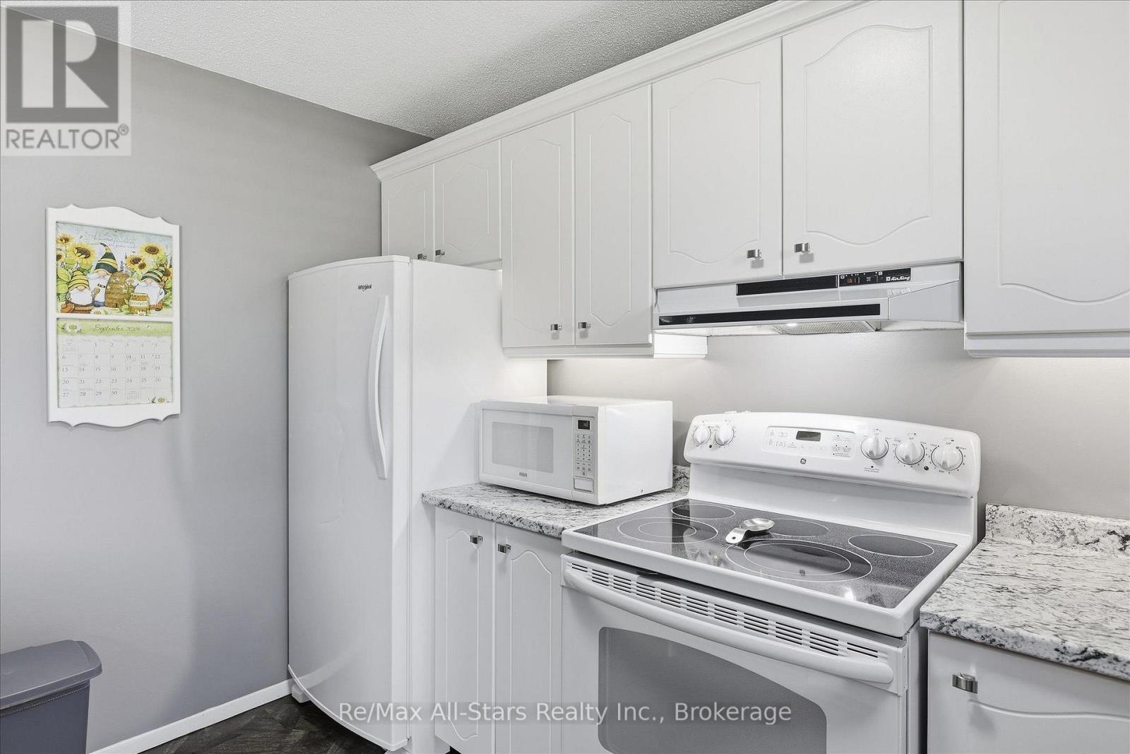 10 EMILY STREET N - 10