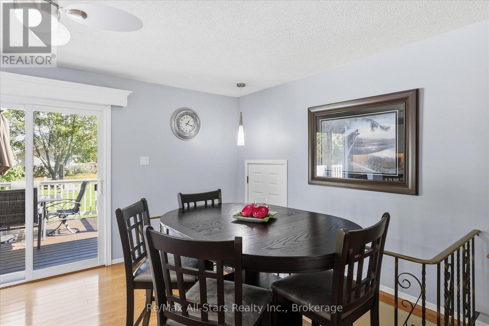 10 EMILY STREET N - 13
