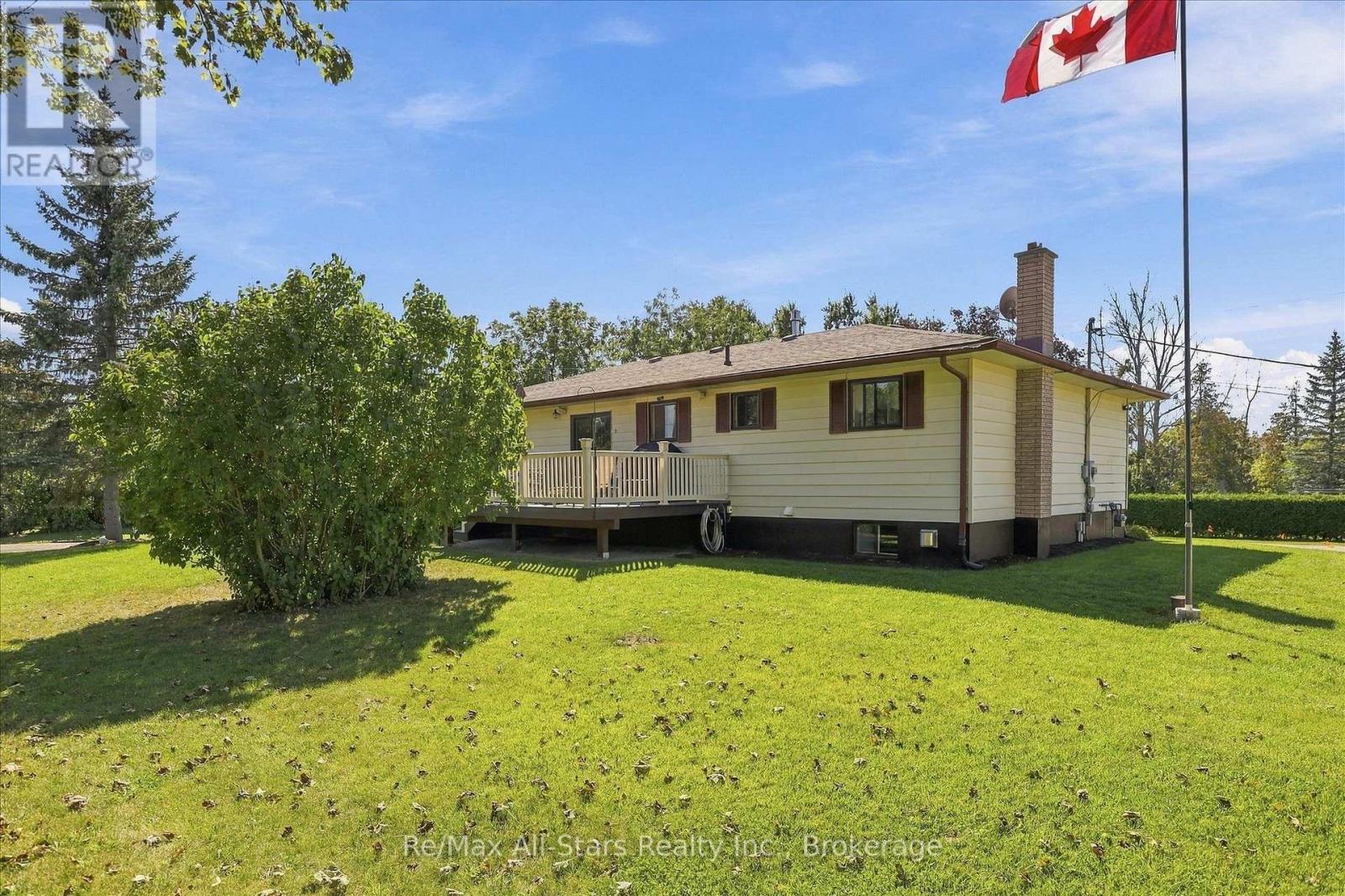 10 EMILY STREET N - 37