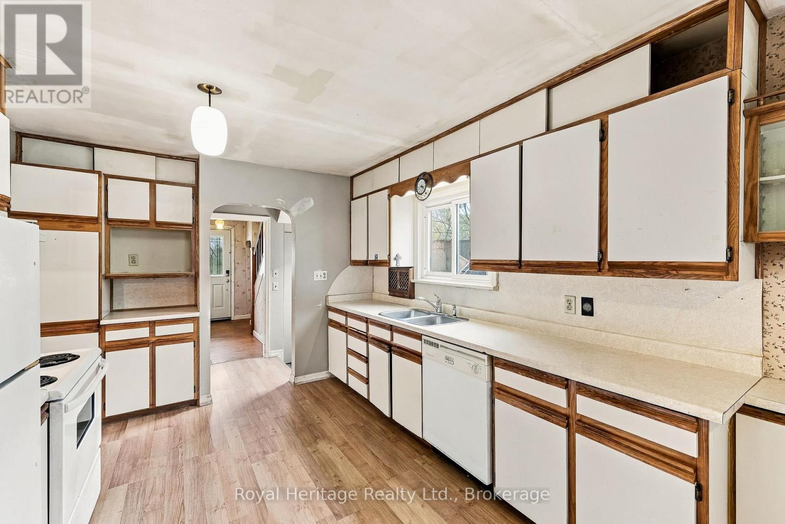 20 GORDON STREET - Image 8