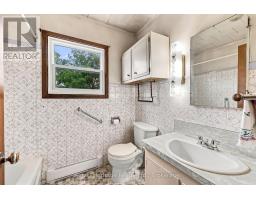 Kitchen - 20 Gordon Street, Belleville, ON K8P3E3 Photo 14