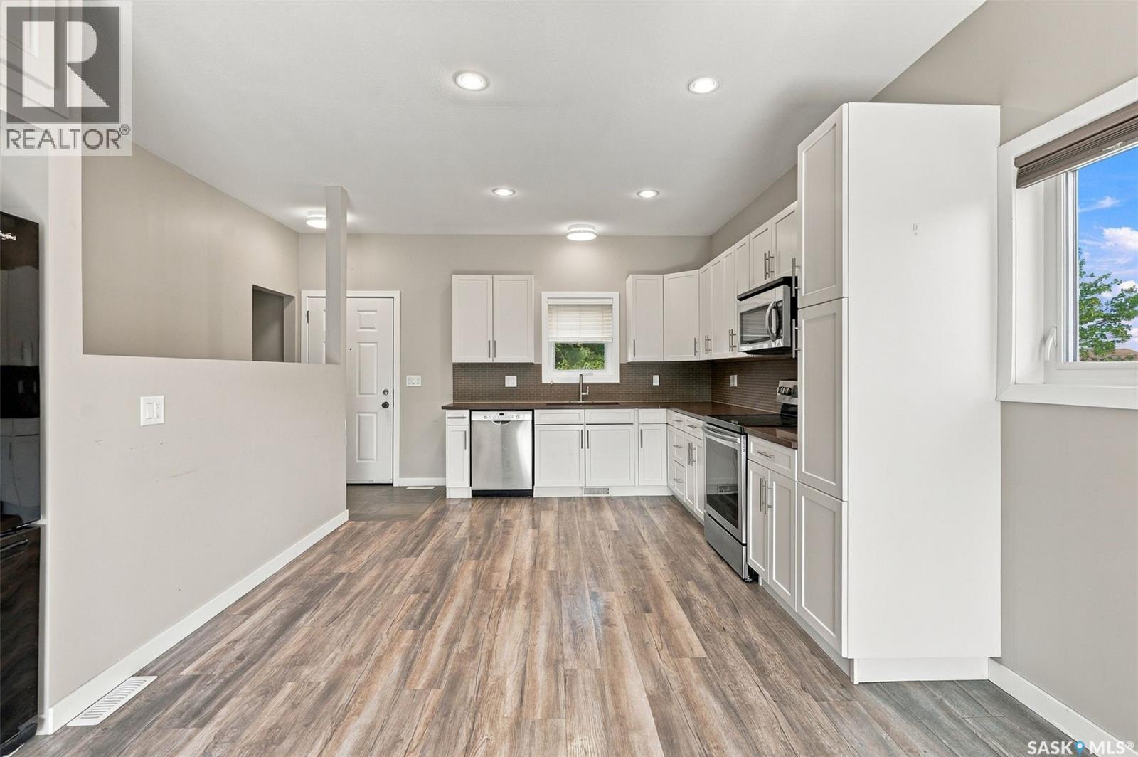 406 3rd STREET, Kenaston — photo 13