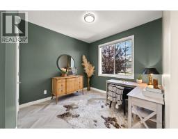 172 McIvor Terrace - photo 4