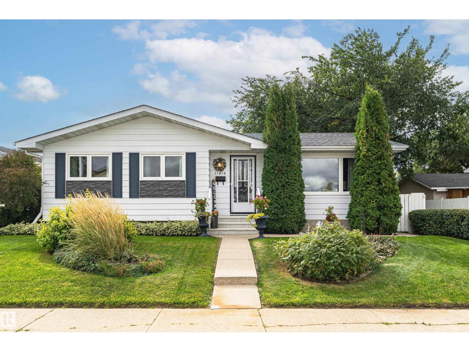 11419 149 AV NW - 1