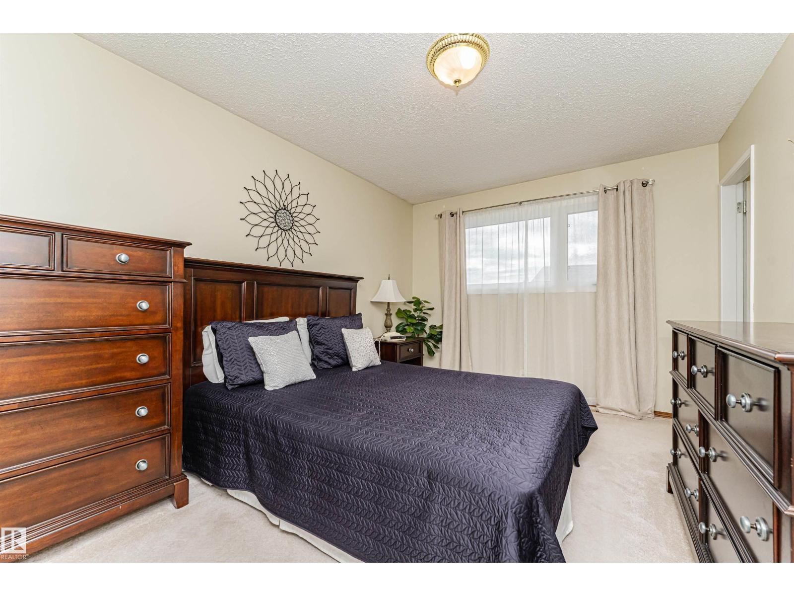 11419 149 AV NW - 16