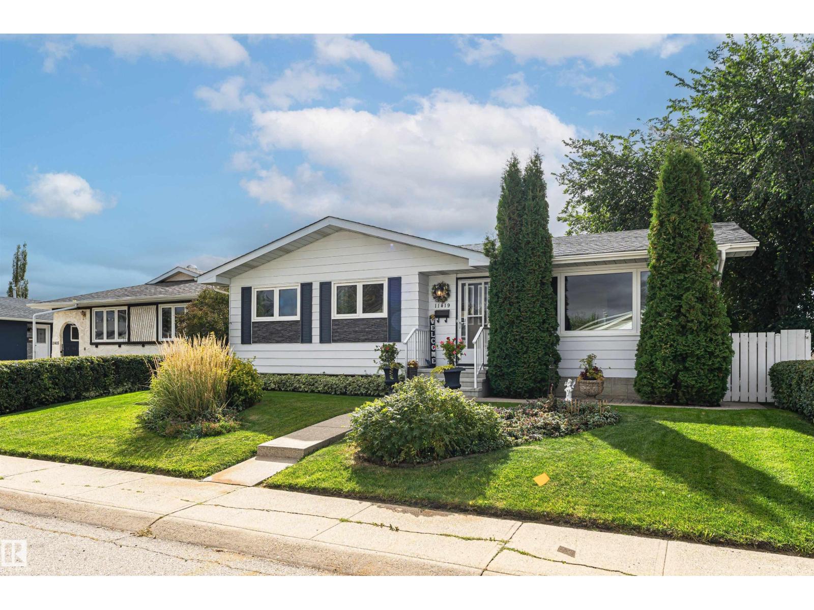 11419 149 AV NW - 2