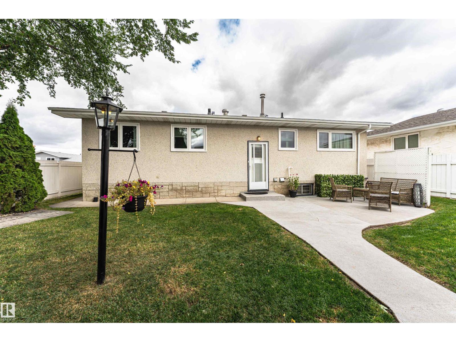 11419 149 AV NW - 35