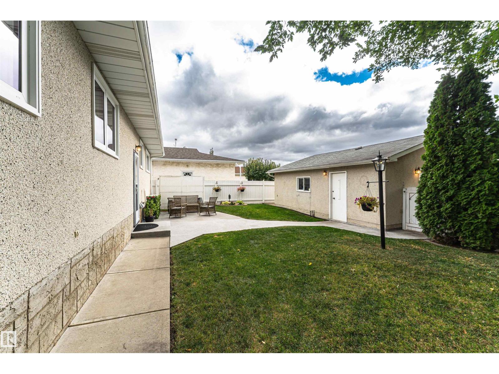 11419 149 AV NW - 38