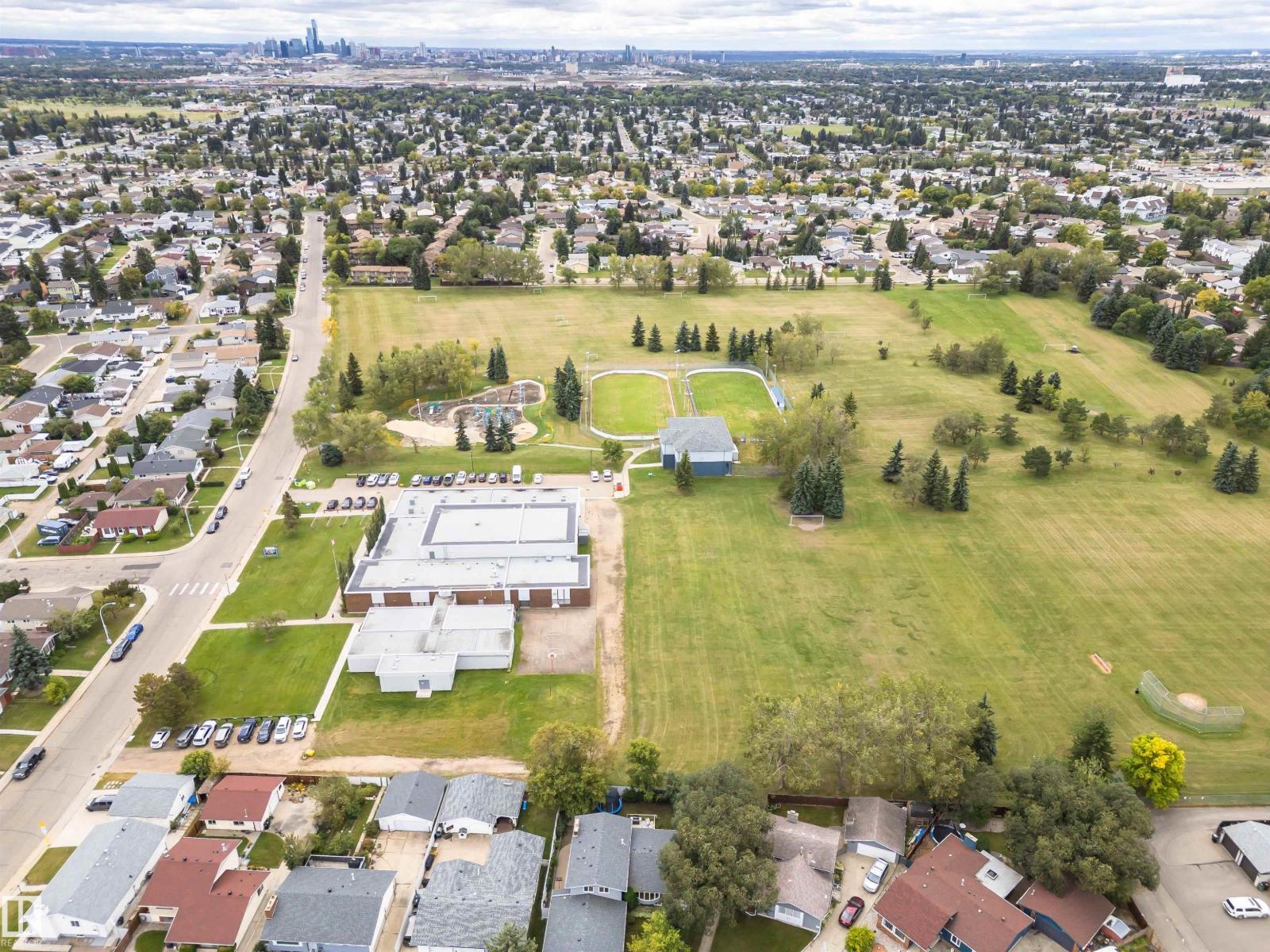 11419 149 AV NW - Image 49