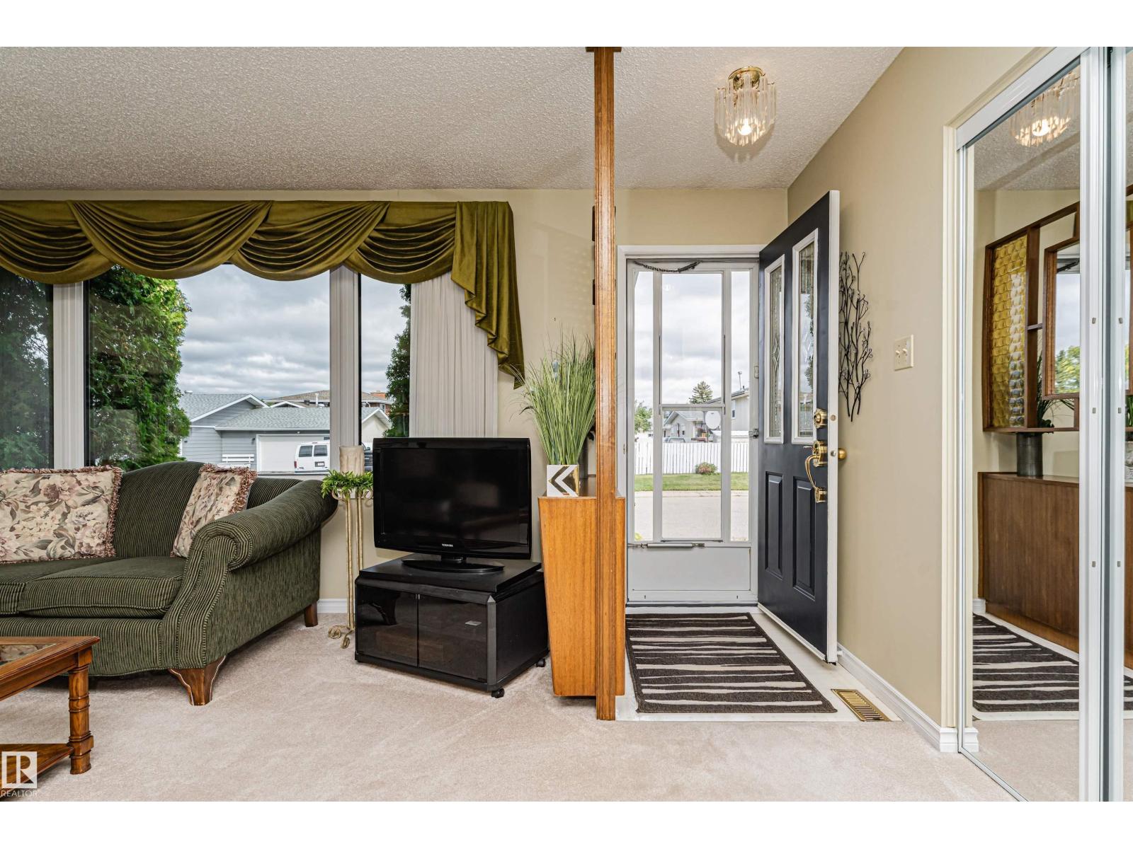 11419 149 AV NW - 5