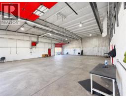 1800 49 Avenue, Red Deer, AB T4R2N7 Photo 7