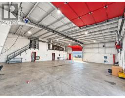 1800 49 Avenue, Red Deer, AB T4R2N7 Photo 8