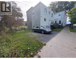 105 Victoria Street, photo 3