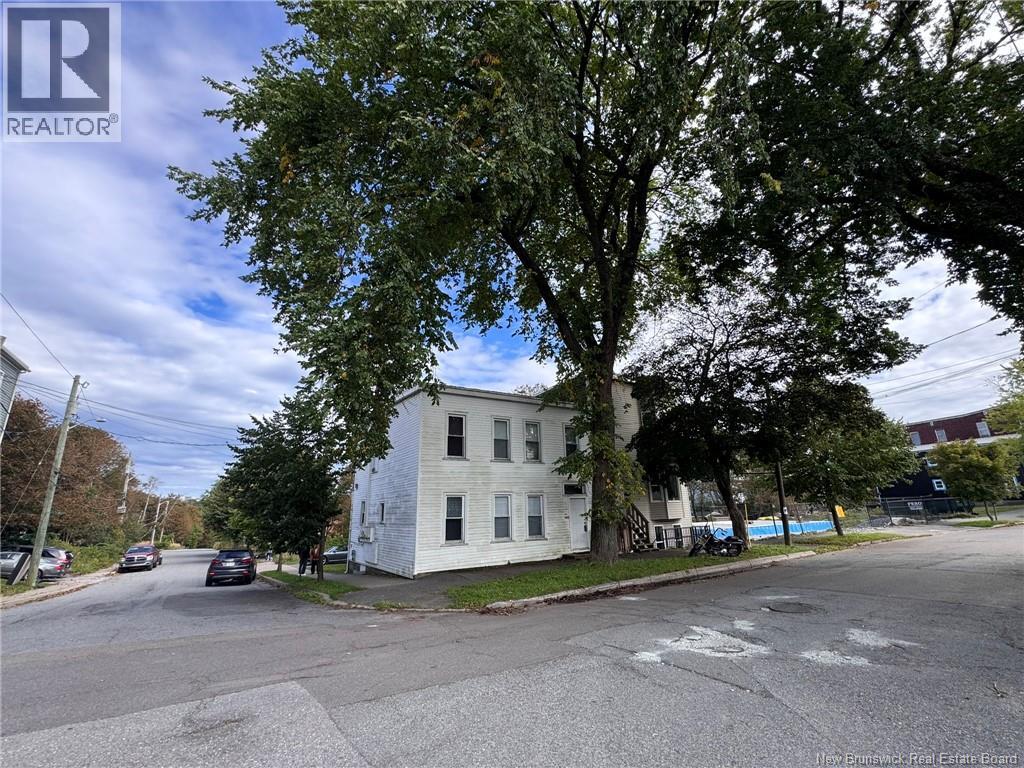 105 Victoria Street - 2