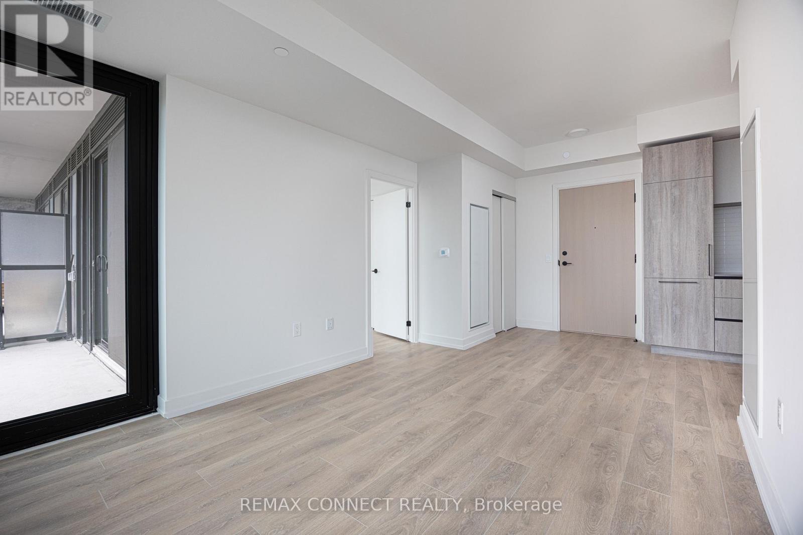 #1002 181 STERLING ROAD - 2