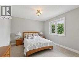 85 Mt Douglas Circle SE - photo 30