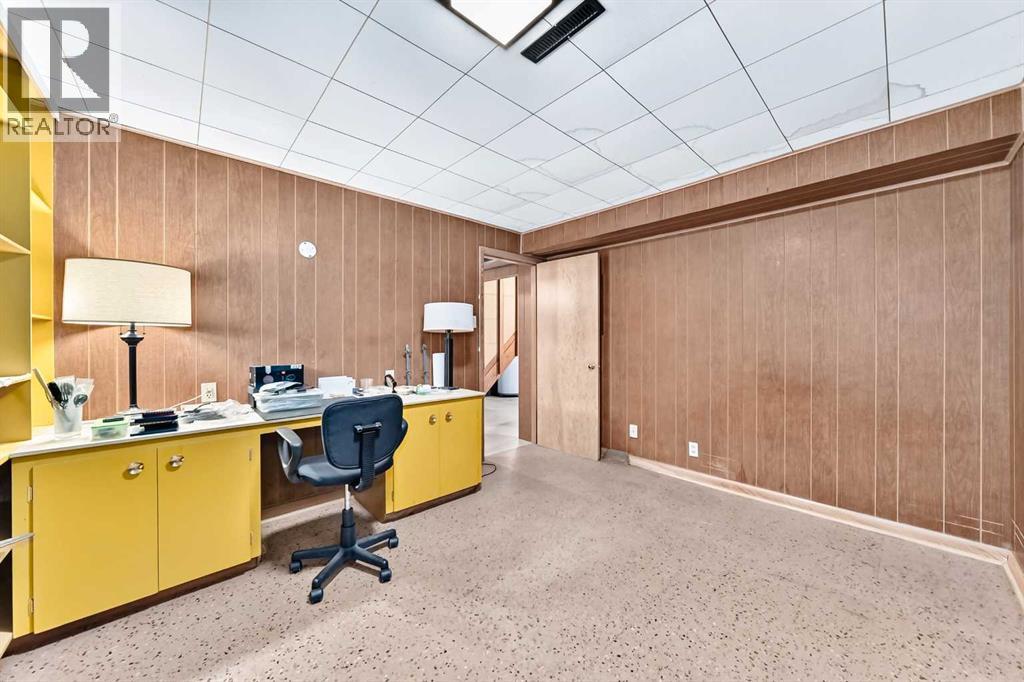 14 Carnarvon Way NW - photo 22