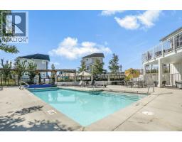1301 11295 Pazarena Place, Maple Ridge, BC V2X4K9 Photo 13