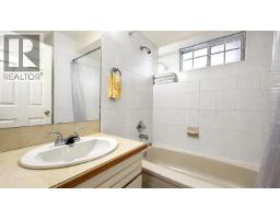 26 Ranelagh Avenue, Burnaby, BC V5B3N3 Photo 39