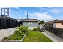 26 Ranelagh Avenue, Burnaby, BC V5B3N3 Photo 7