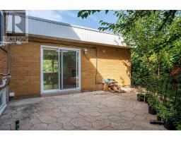 2 Leita Court, Toronto, ON M9A4W2 Photo 23
