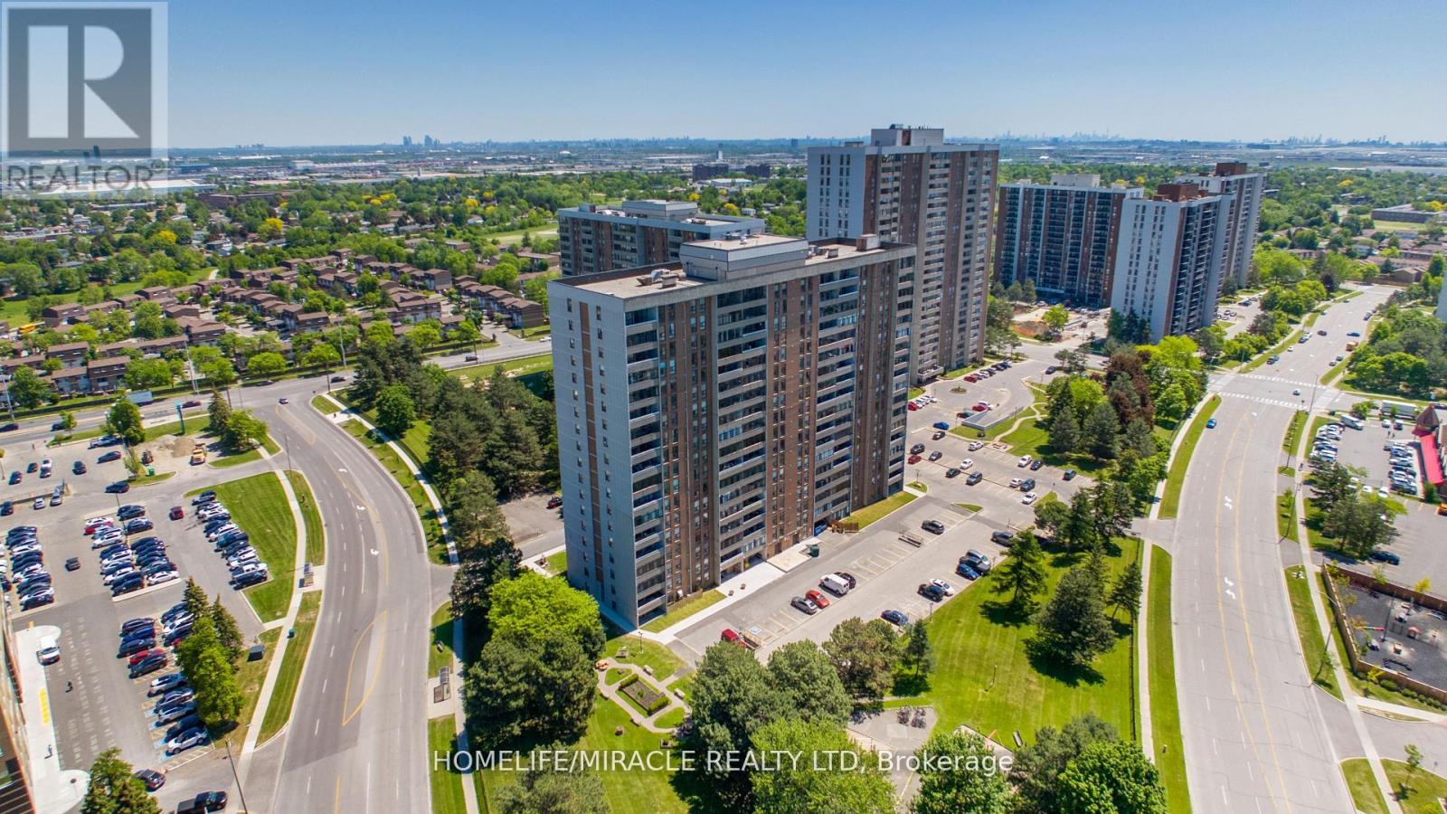 Photo of 907 - 15 KENSINGTON ROAD
