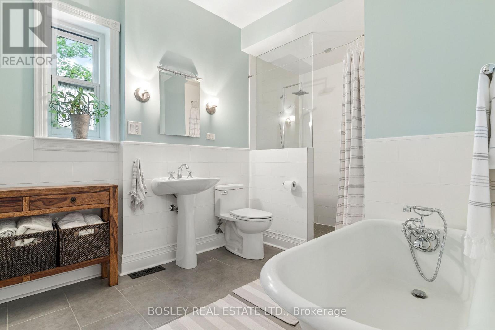 62 PEARSON AVENUE - 20