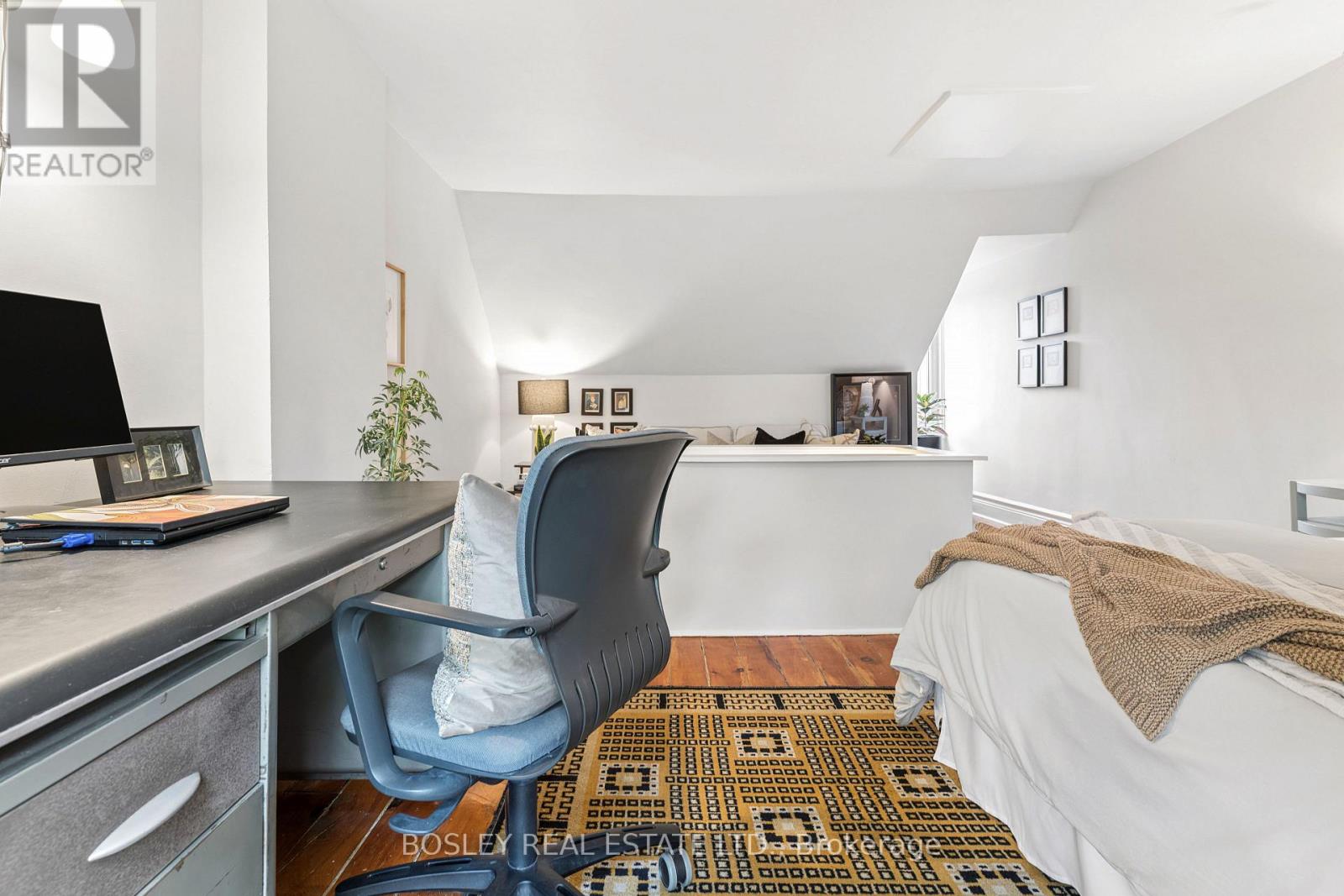 62 PEARSON AVENUE - 31