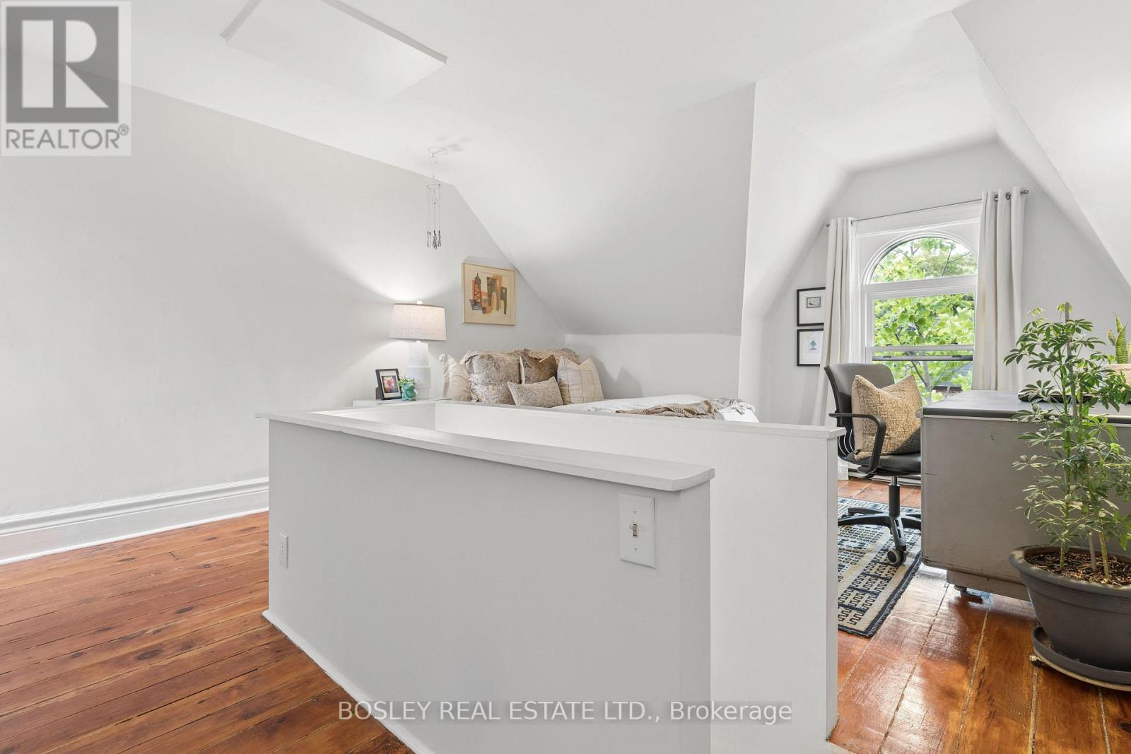 62 PEARSON AVENUE - 34