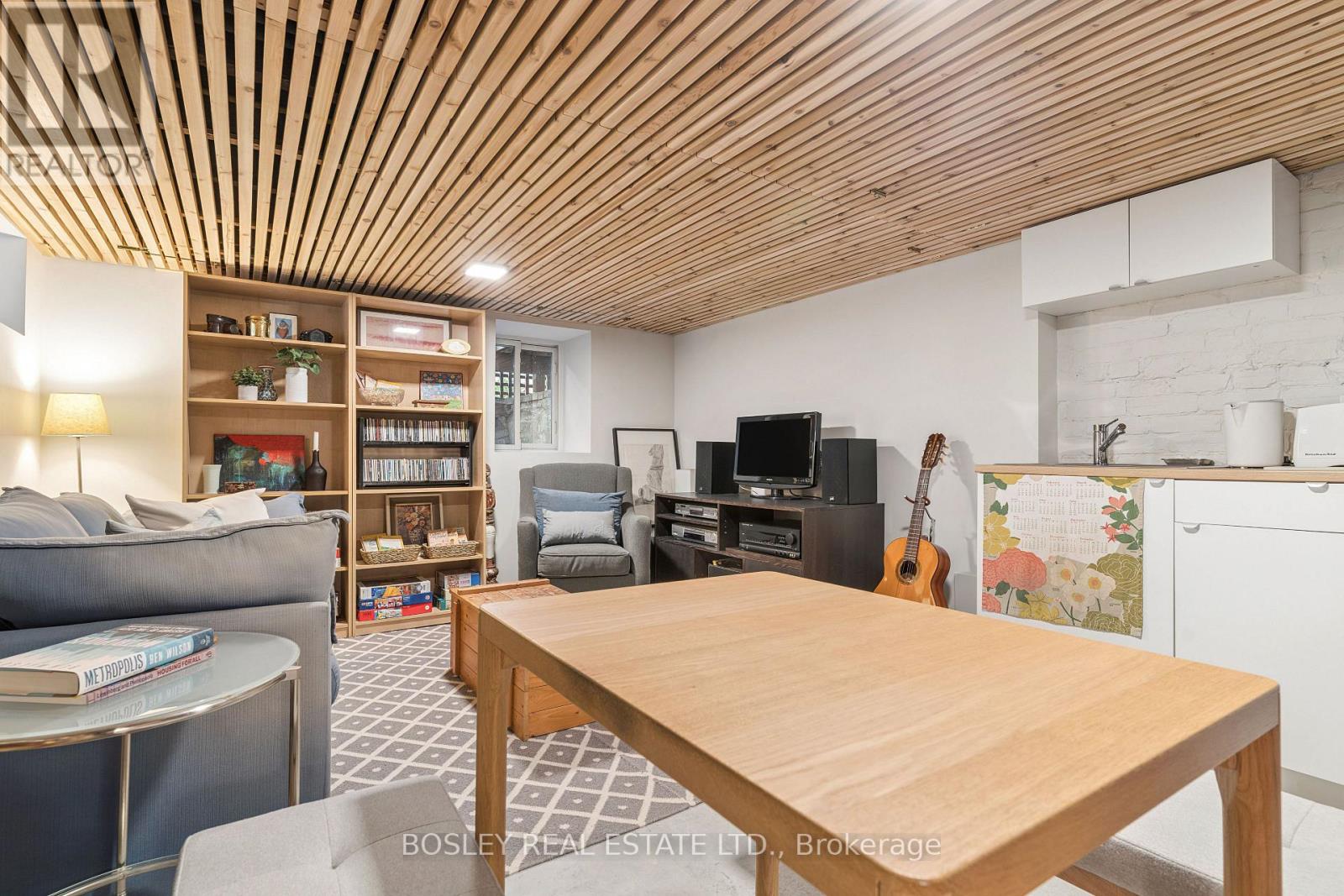 62 PEARSON AVENUE - Image 39