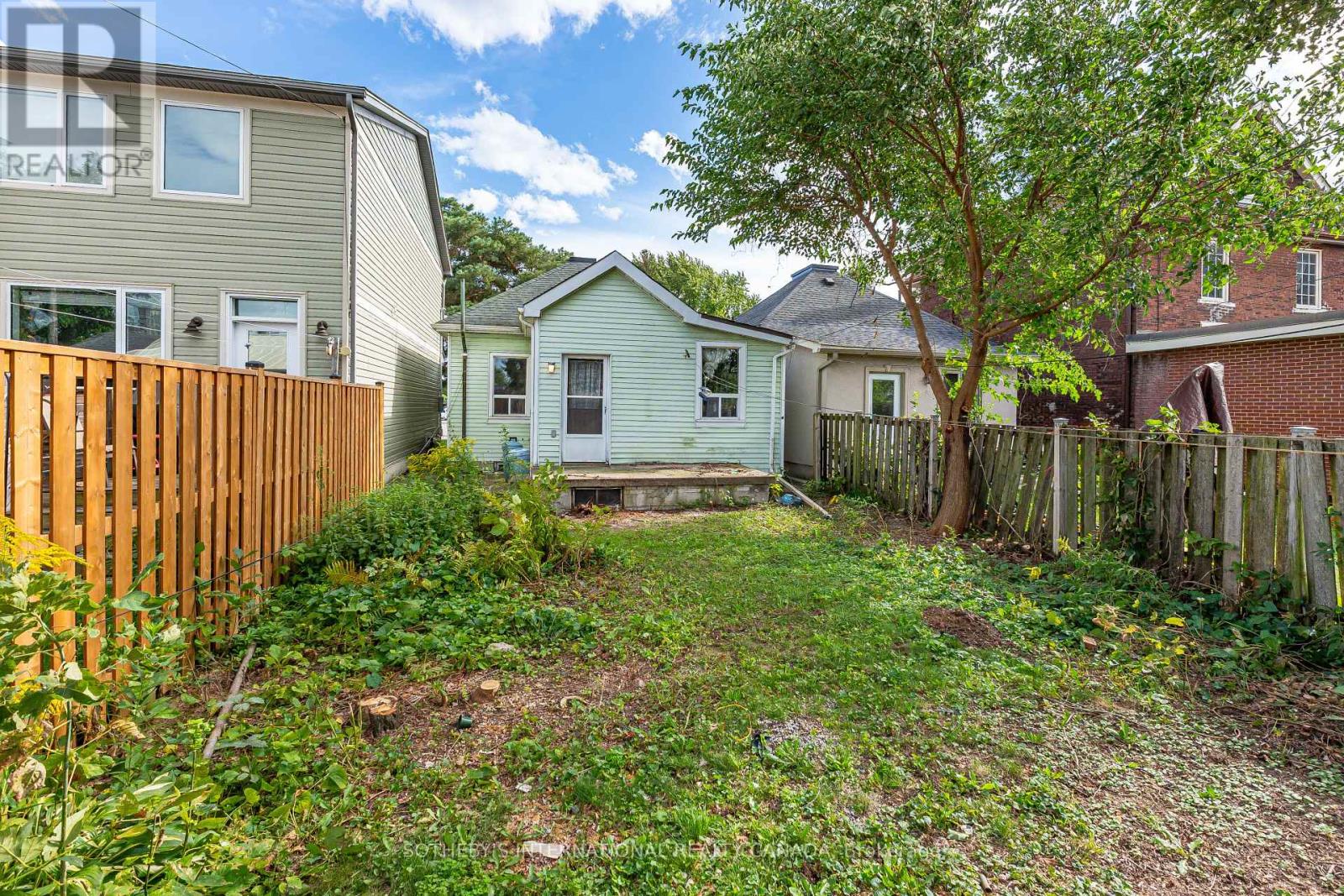 Photo of 14 MARSHALL BOULEVARD