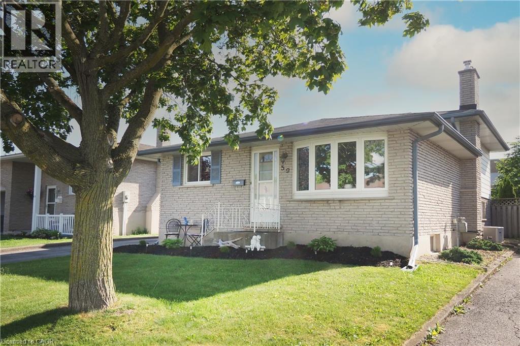 59 BAKERSFIELD Drive — photo 2