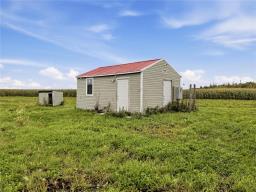 61016 Mill Road 45 Road E, Vivian, MB R5L0G9 Photo 7
