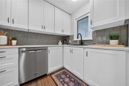430 Greenacre Boulevard, Winnipeg, MB R3K1B7 Photo 13