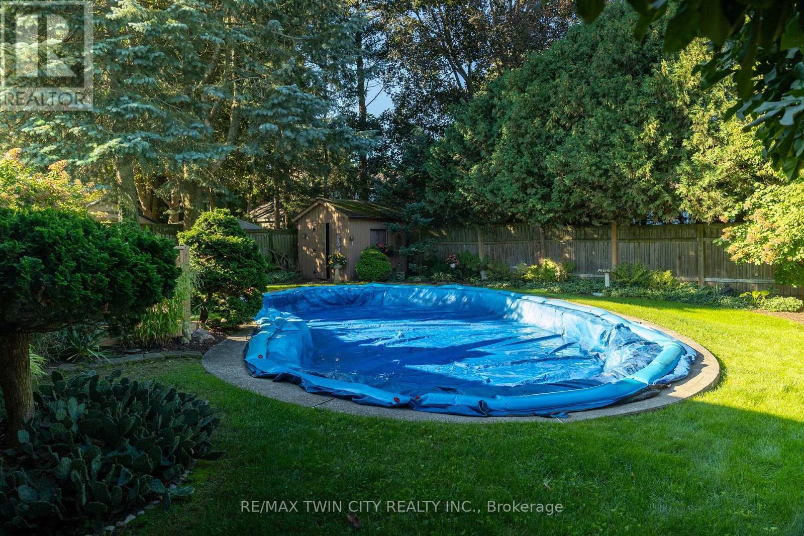 78 BERKLEY CRESCENT - 12